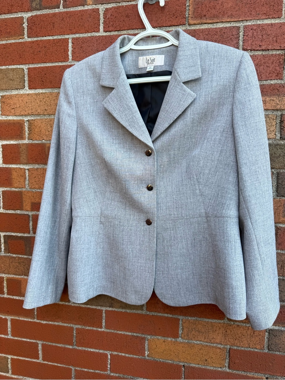 Le Suit Light Gray Women's Tailored Blazer